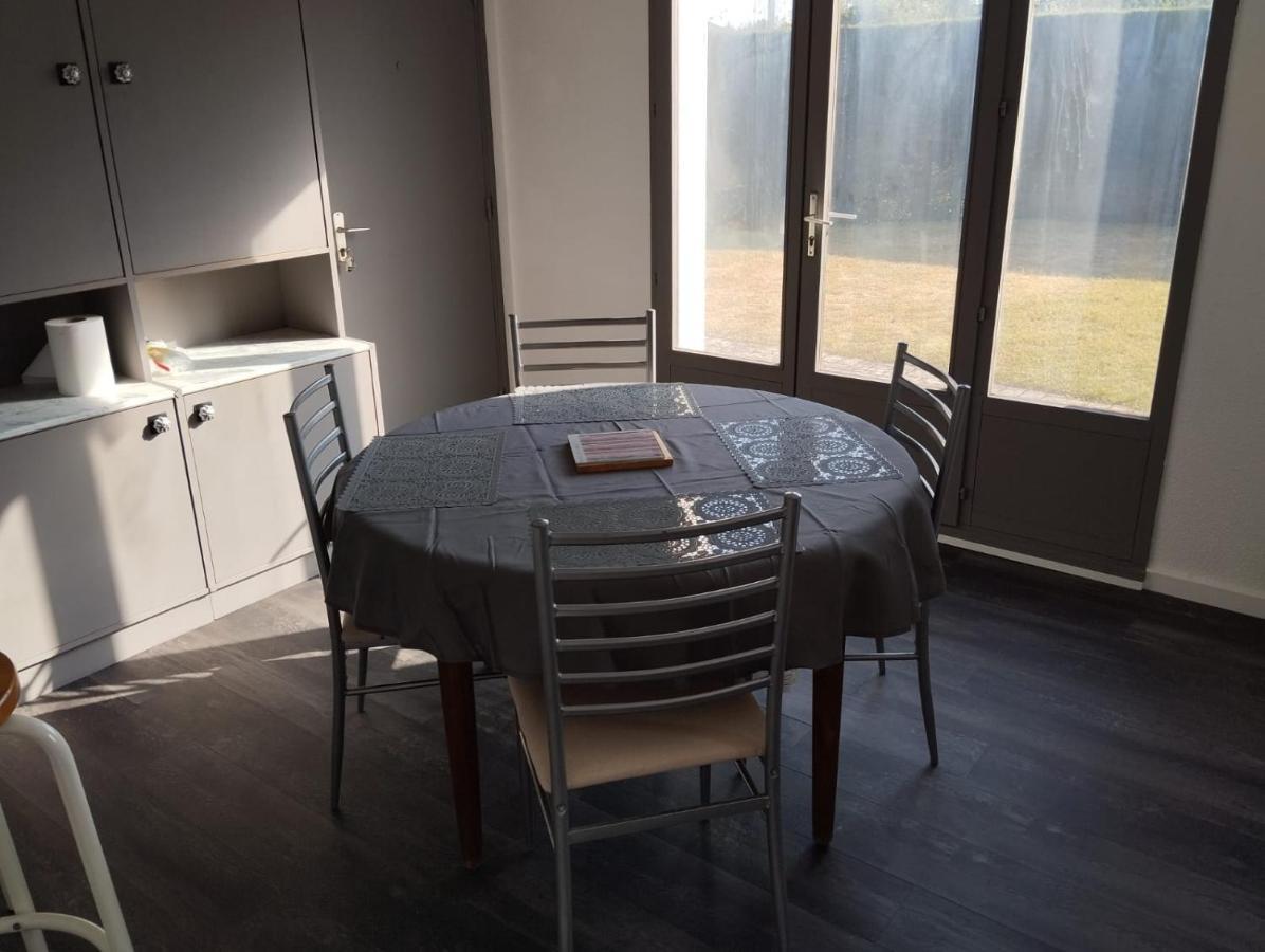 Cottage A 2 Mn A Pied De La Mer Merville-Franceville-Plage Exteriör bild